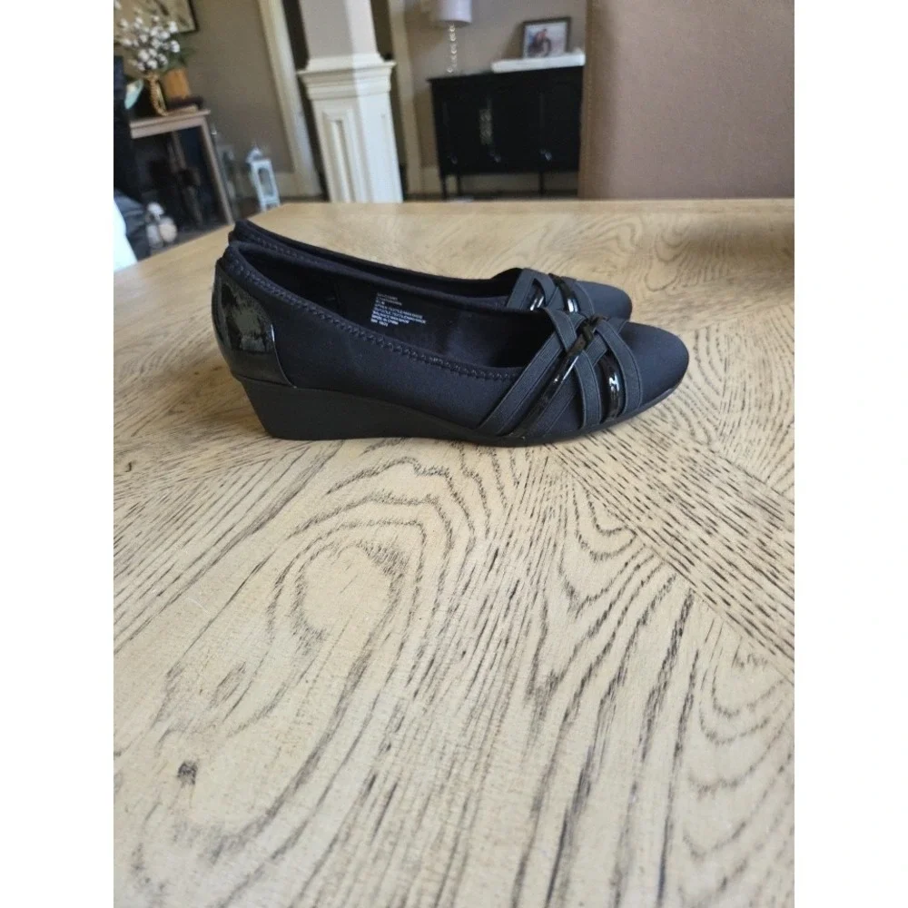 Cliffs by White Mountain Bowie Wedge Pumps 9.5 Black Professional Comfort Career